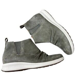 Unstructured Clarks Un Adorn Side Zip Chelsea Gray Suede Ankle Boots Women’s 9.5